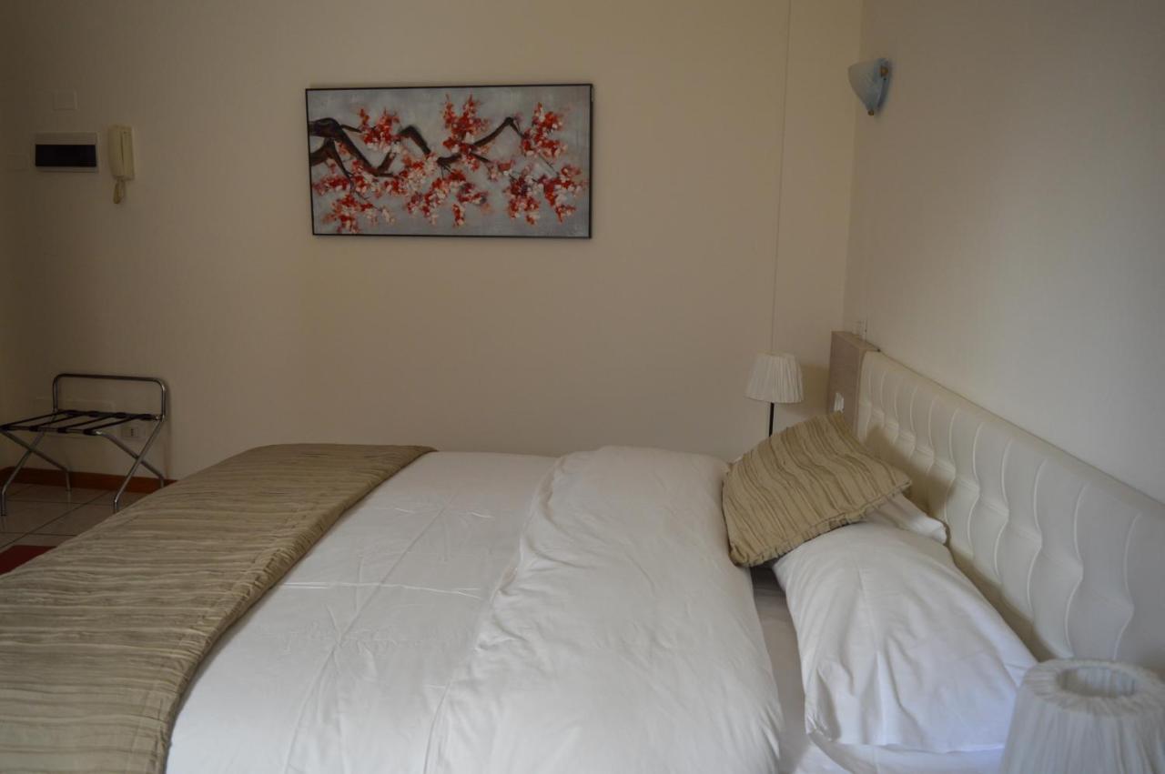 La Contrada Bed & Breakfast Sarnico Exterior foto