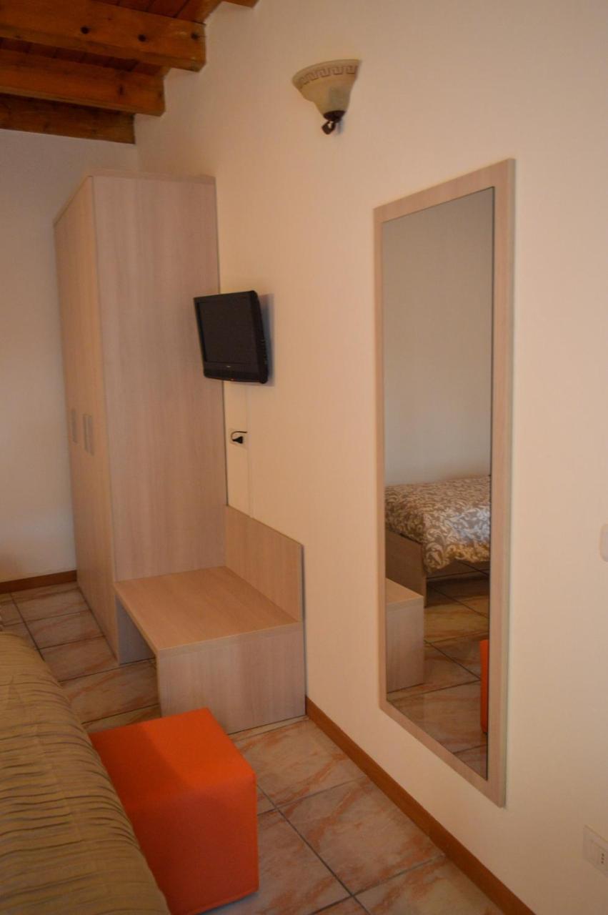 La Contrada Bed & Breakfast Sarnico Exterior foto