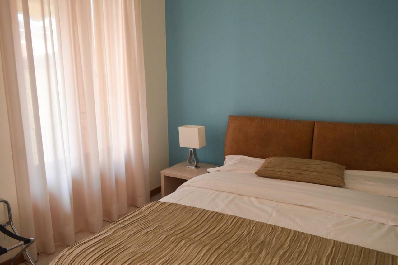 La Contrada Bed & Breakfast Sarnico Exterior foto